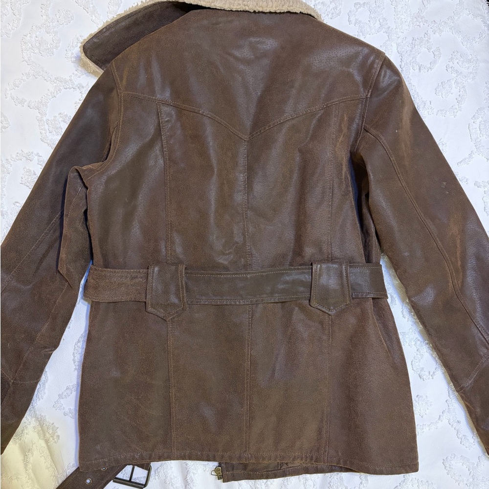 Vintage Leather Jacket with Shearling Collar - Picture 5 of 6